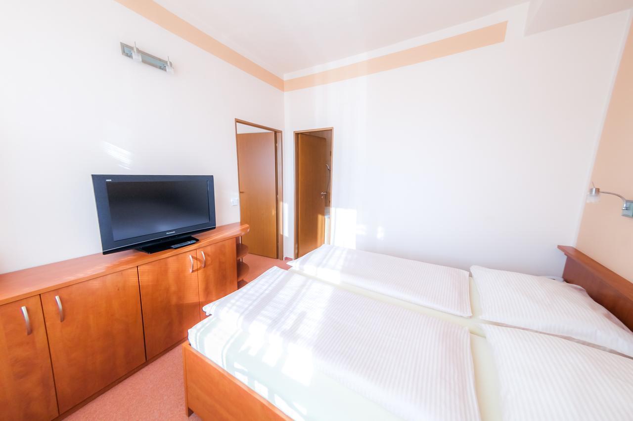 Hotel Vsacan Vsetín Eksteriør billede