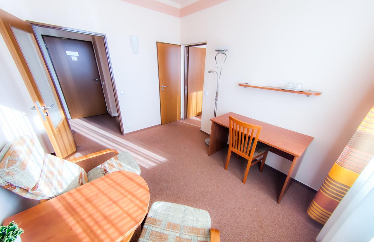 Hotel Vsacan Vsetín Eksteriør billede